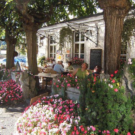 Royal Hotel-Restaurant Bonhomme Сунье-Ремушам Экстерьер фото
